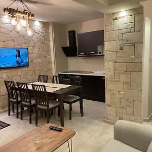 apt-stone-2.hotels-of-thessaloniki.com/