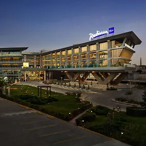 ***** Otel Radisson Blu Convention And Exhibition Center Suudi Arabistan